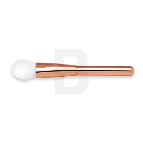Pennello per fard Makeup Revolution Ultra Metals Sculpt F303