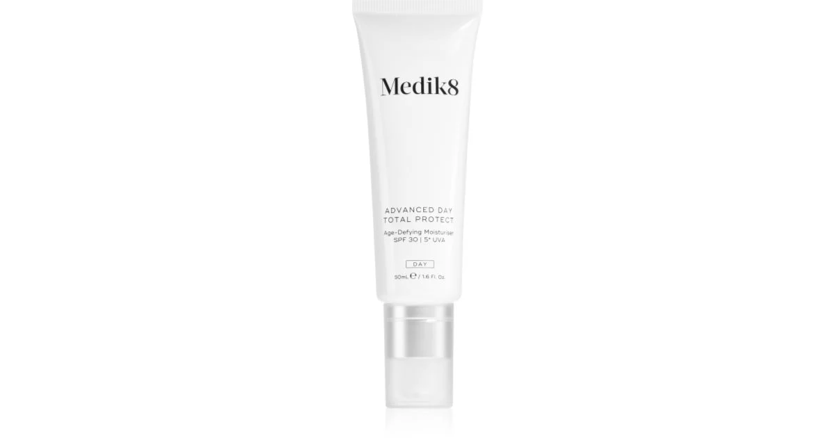 Medik8 Advanced Day Total Protect crema giorno protettiva contro l'effetto negativo degli agenti esterni SPF 30 50 ml